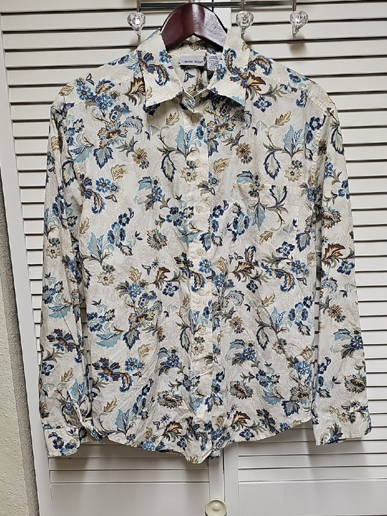 Cabin Creek Tops - EUC Cabin Creek Cream Long-Sleeve Button-Up with Blue Brown Floral Print Sz L